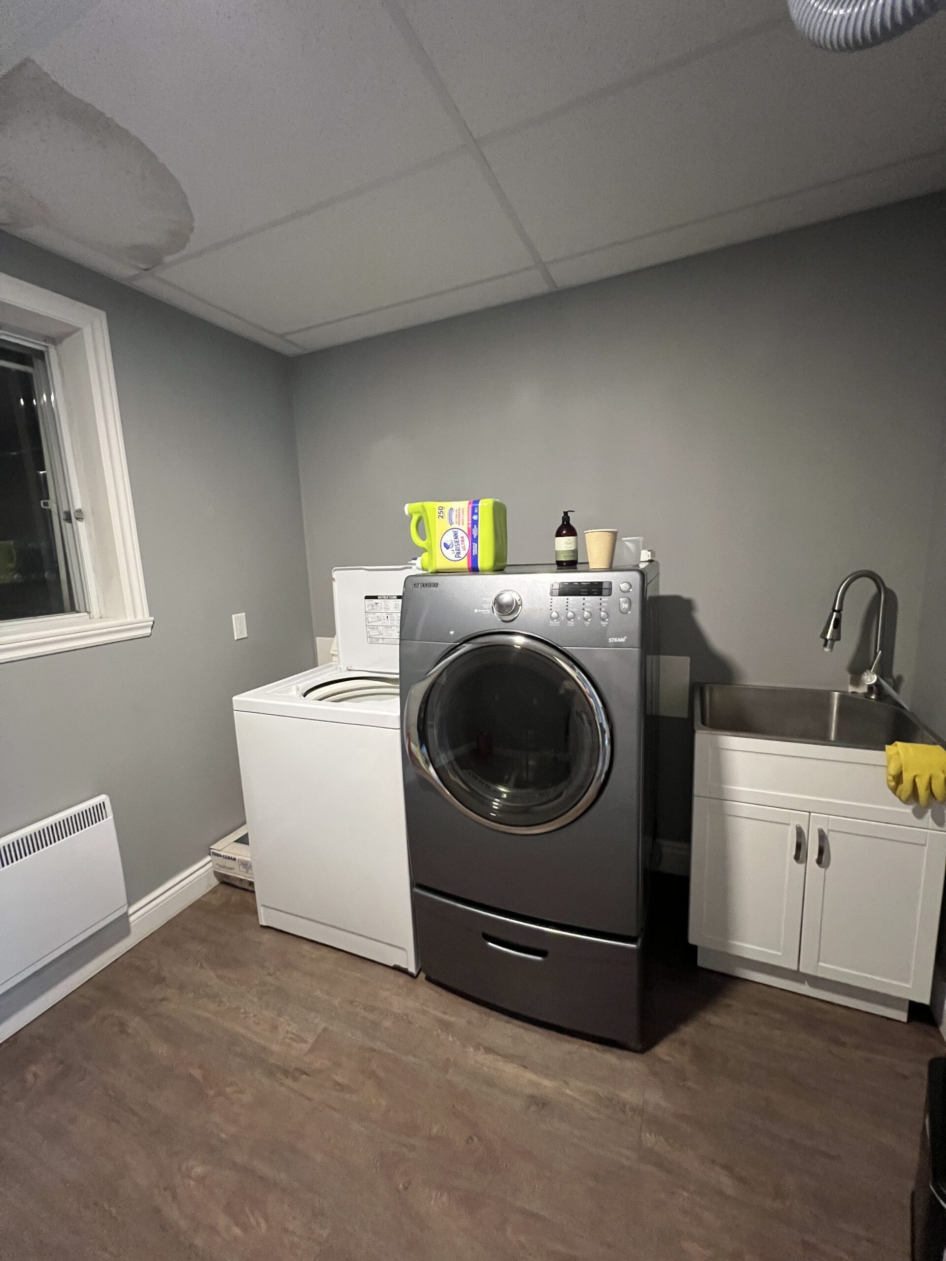 适合小家庭/女生合租｜南岸安静两卧大空间整租 1100分租600